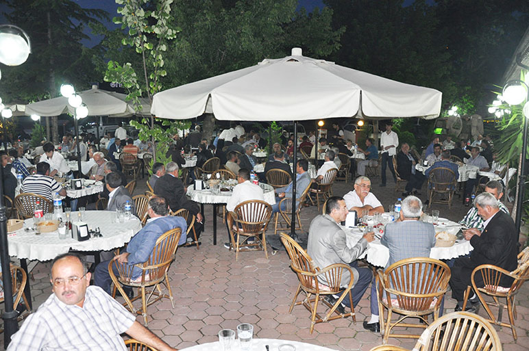 Muhtarlar iftarda bir araya geldi