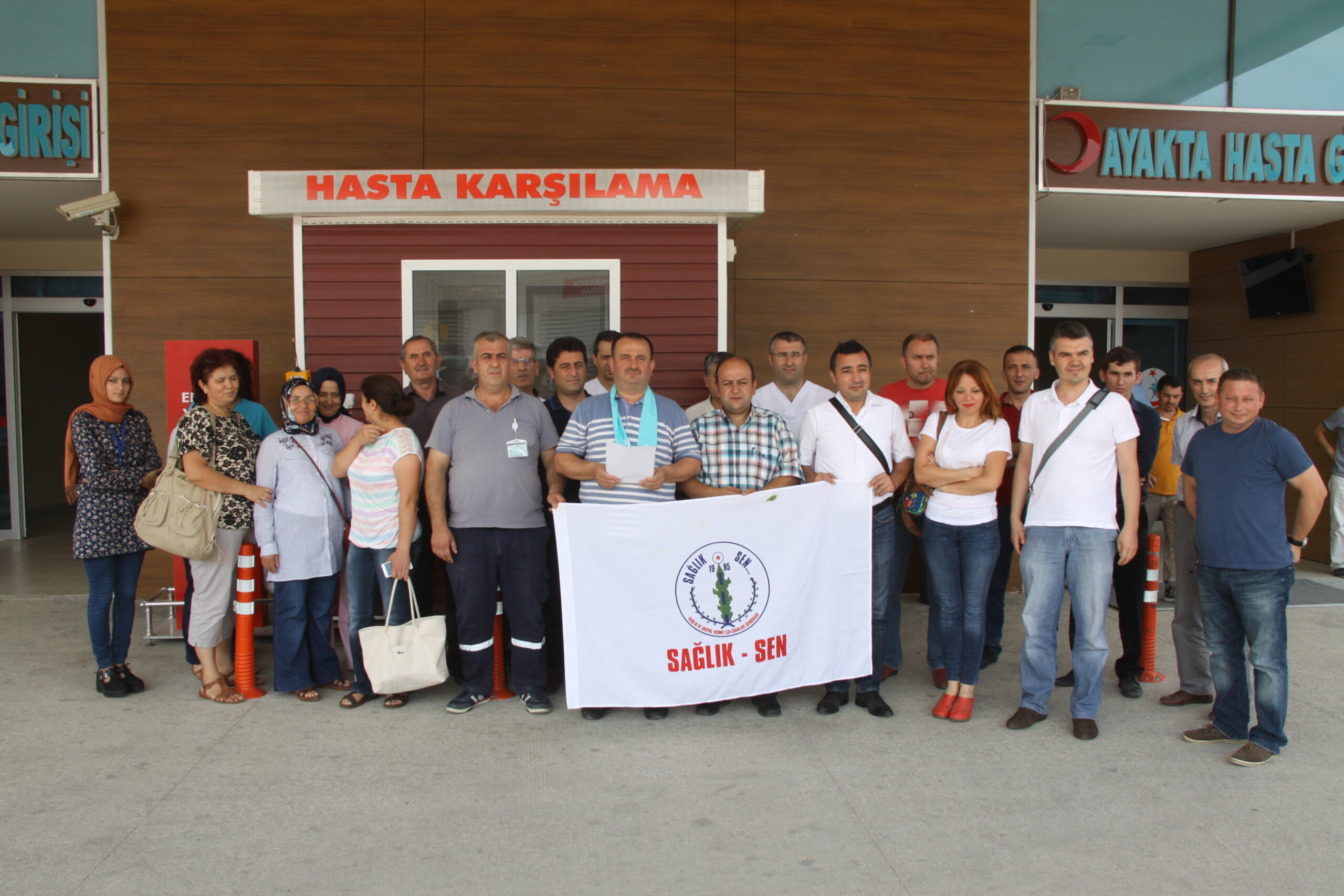 Şiddet artarak devam ediyor