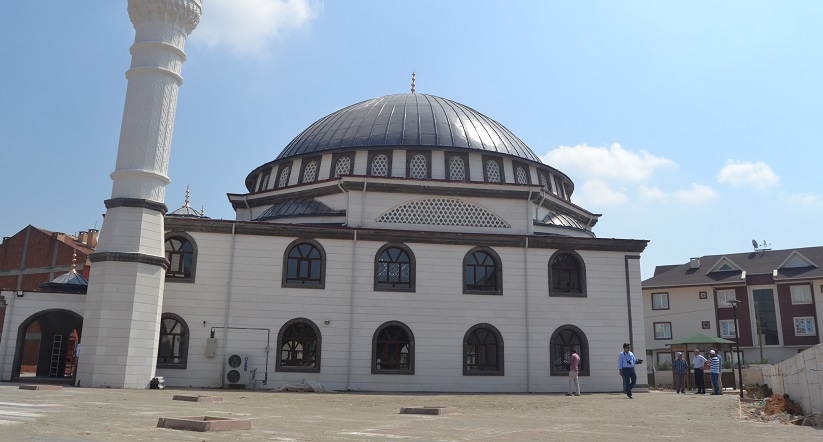 Emir Sultan’ın çevresi güzelleşiyor