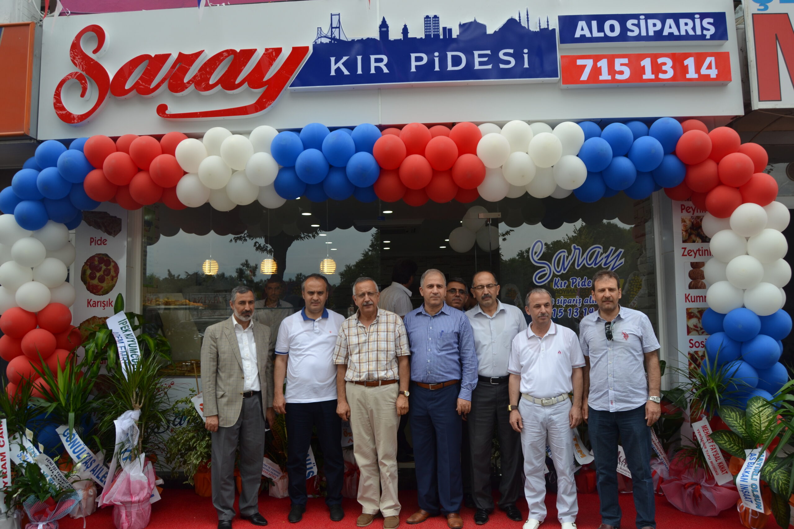 İnegöl’ün yeni lezzet mekânı Saray Kır Pidesi açıldı