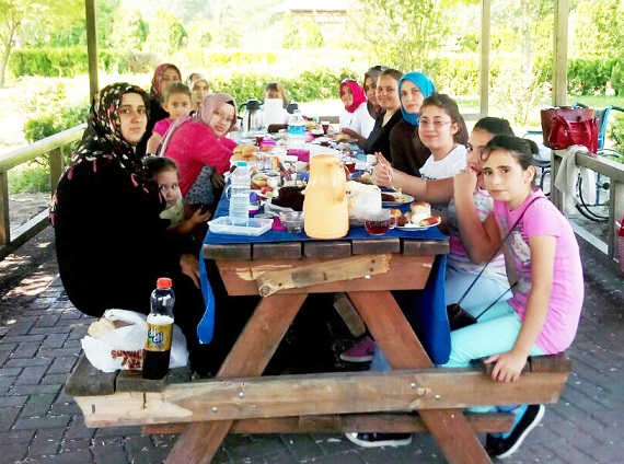 Özel çocuklar kahvaltıda buluştu