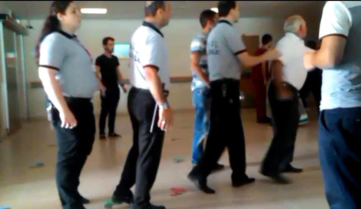 Acil servis’te kavga