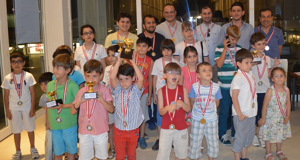 AVM’den satranç kursu