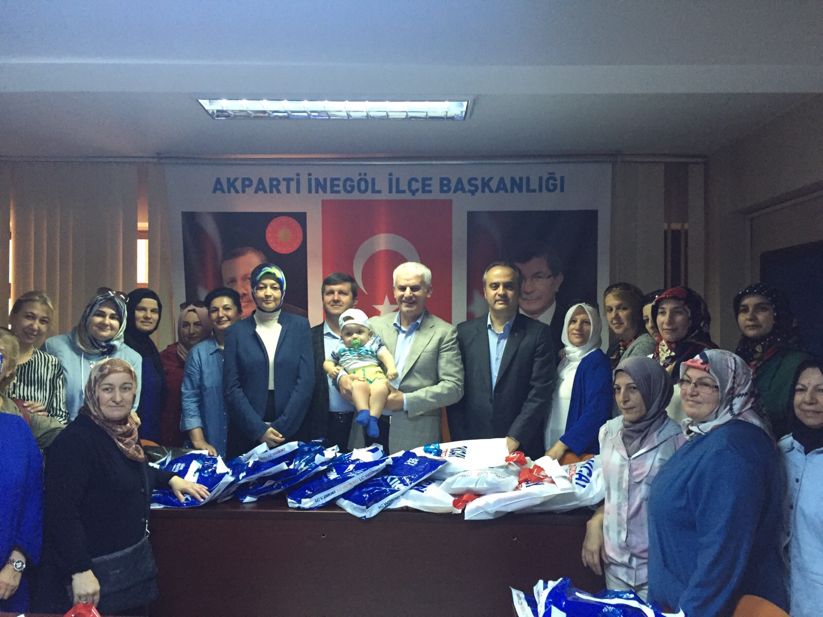 Ak Kadınlardan örnek proje