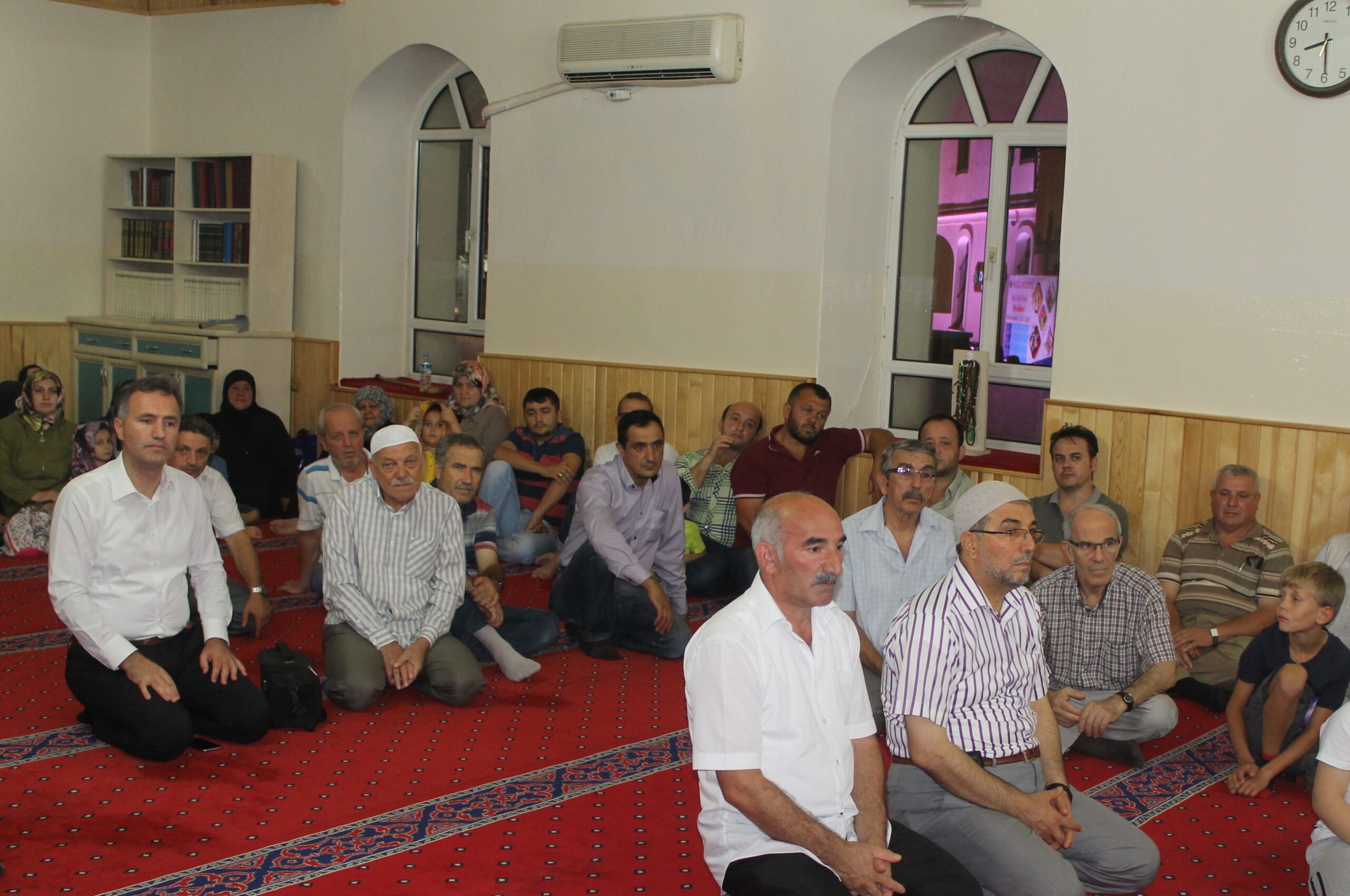 Kendileri küçük yürekleri büyük