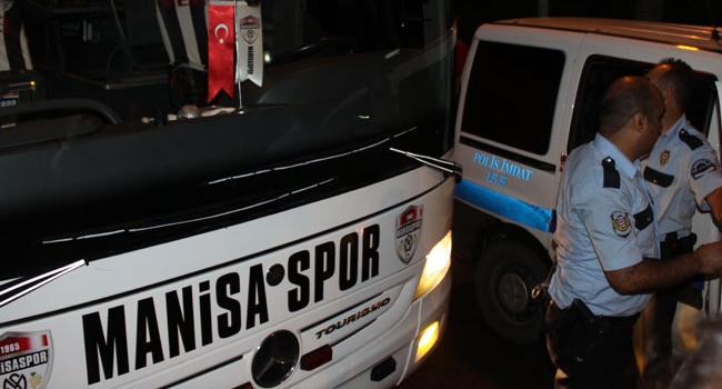 Taşlı saldırıya kınama