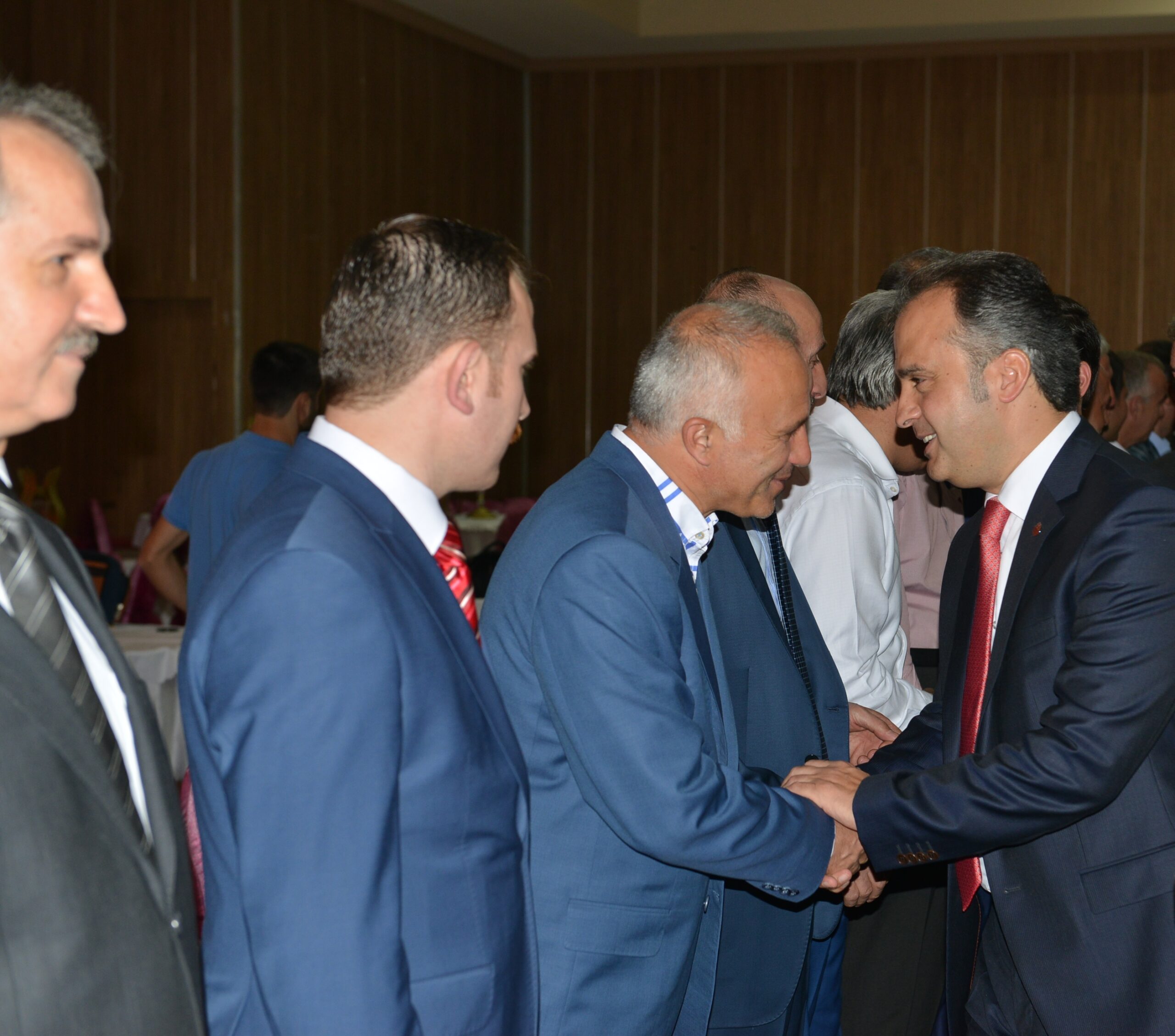 Protokol bayramlaşma programında buluştu