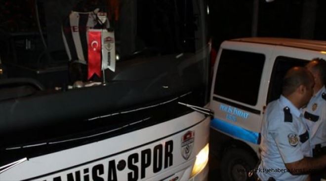 O şahıslar futboldan men edildiler