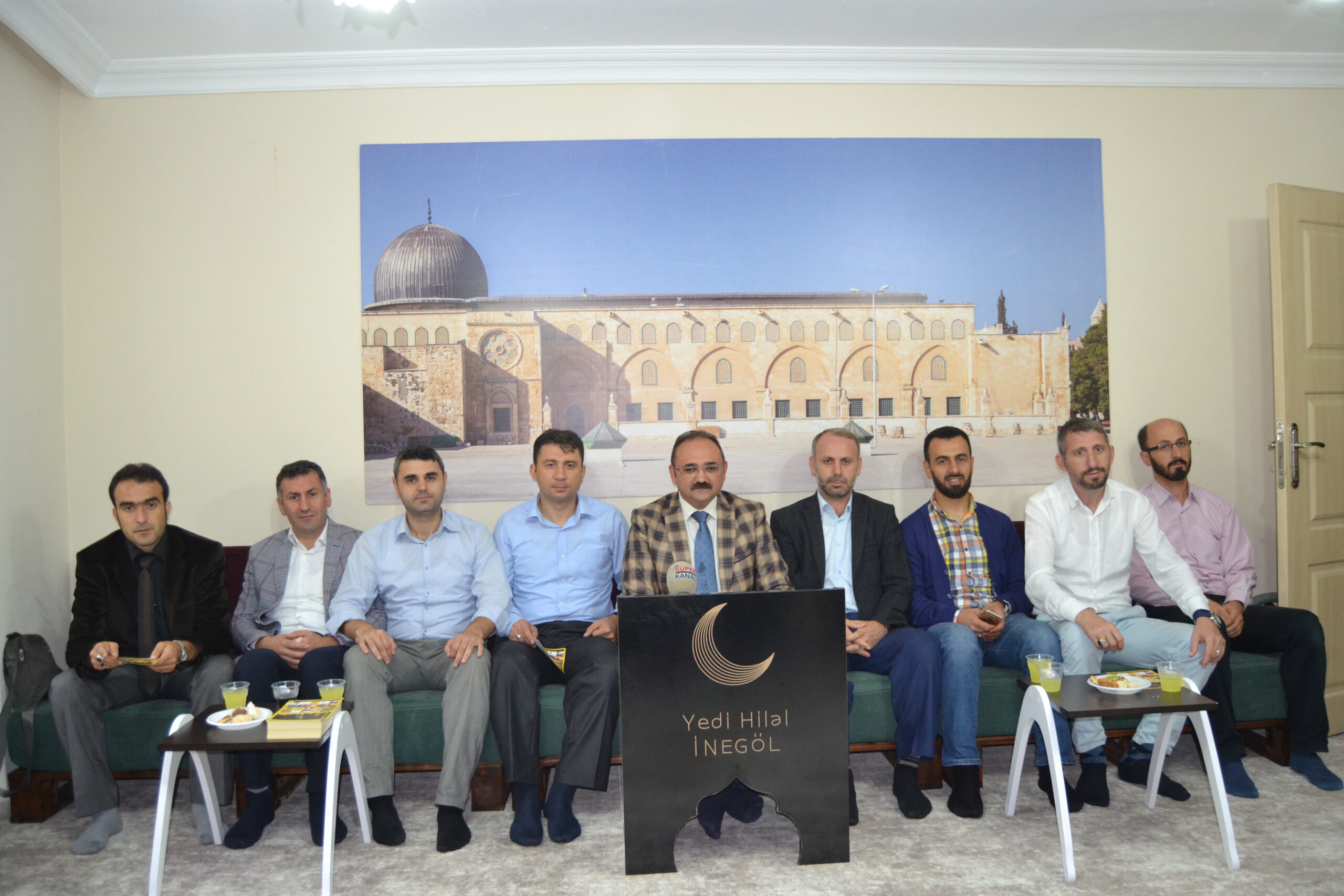 Mükemmel gençlik için yola çıktılar