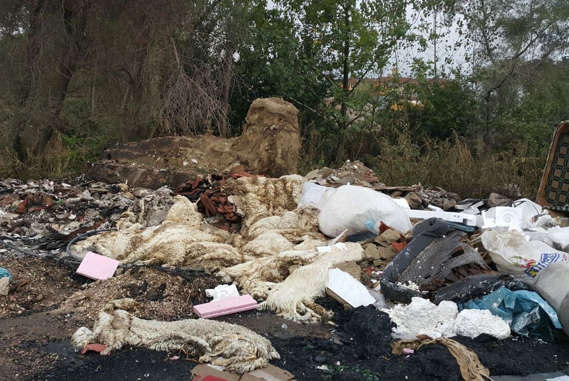 Belediye’den çevreyi kirletenlere sitem