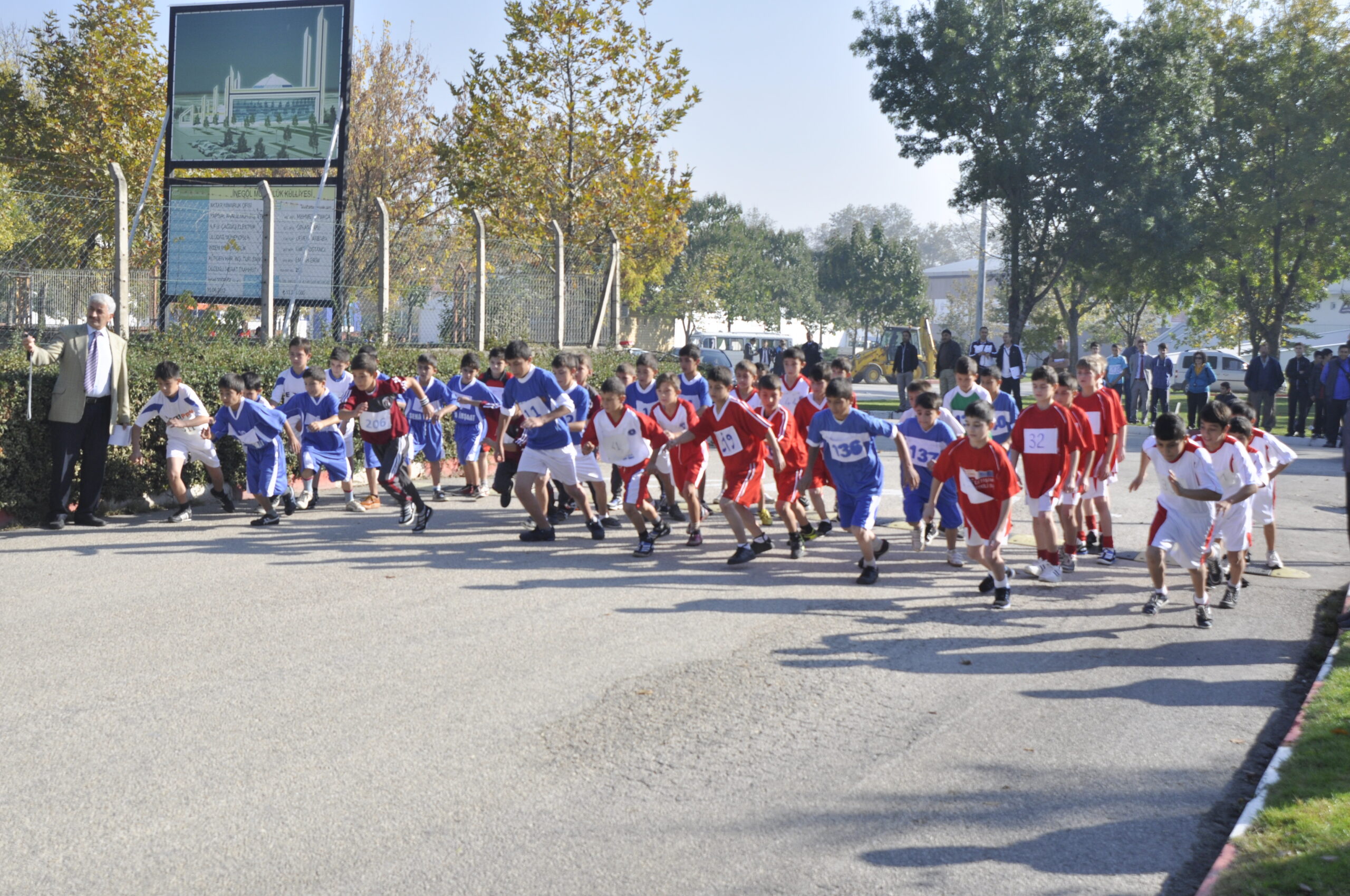 Cumhuriyet koşusuna 263 kişi katıldı