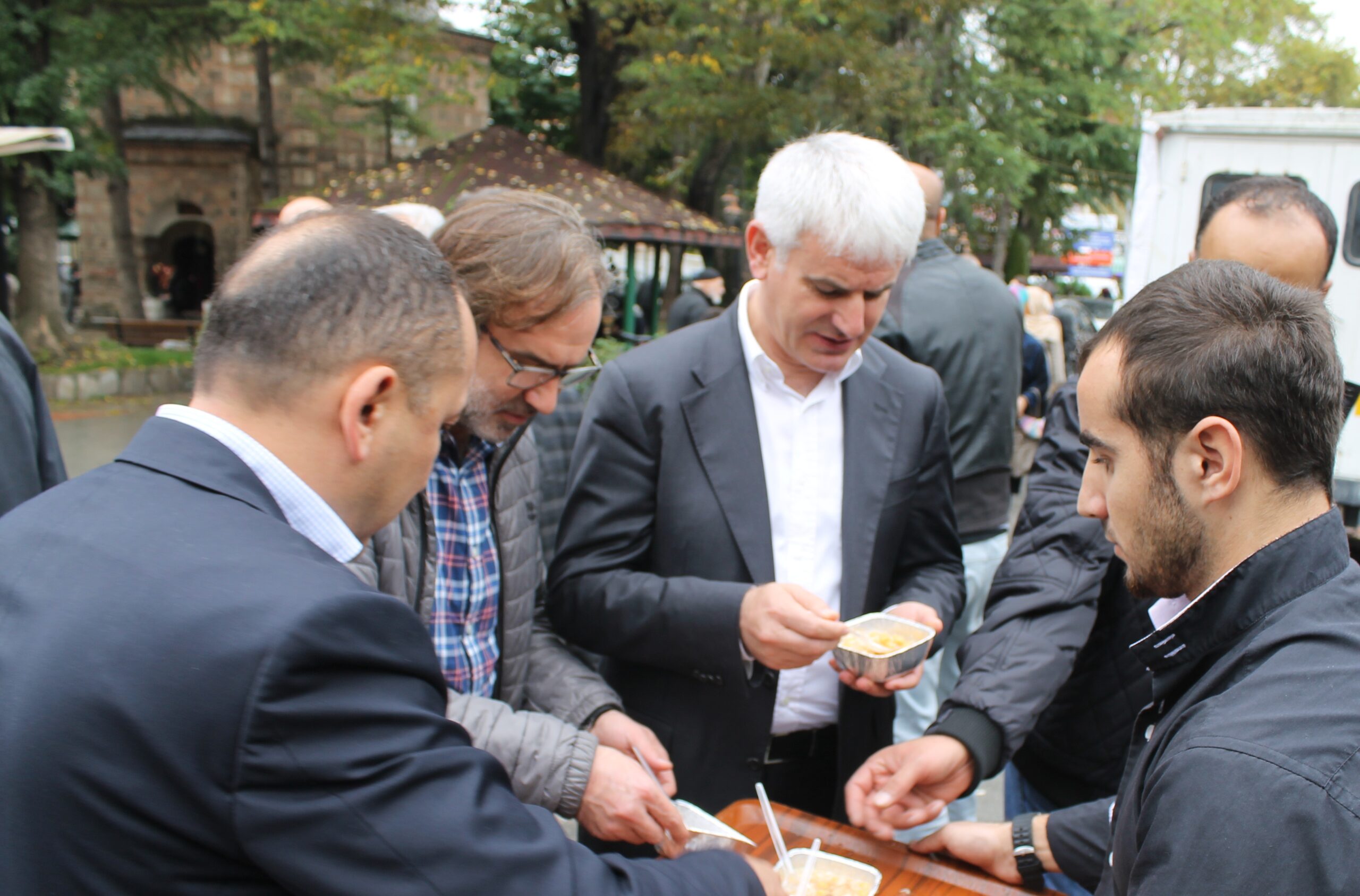 Kültür Vakfı’ndan aşure ikramı