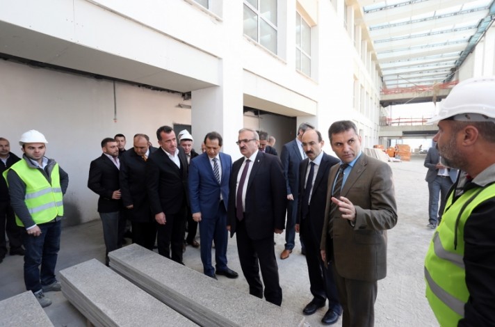 Vali’den yatırımlara yakın markaj