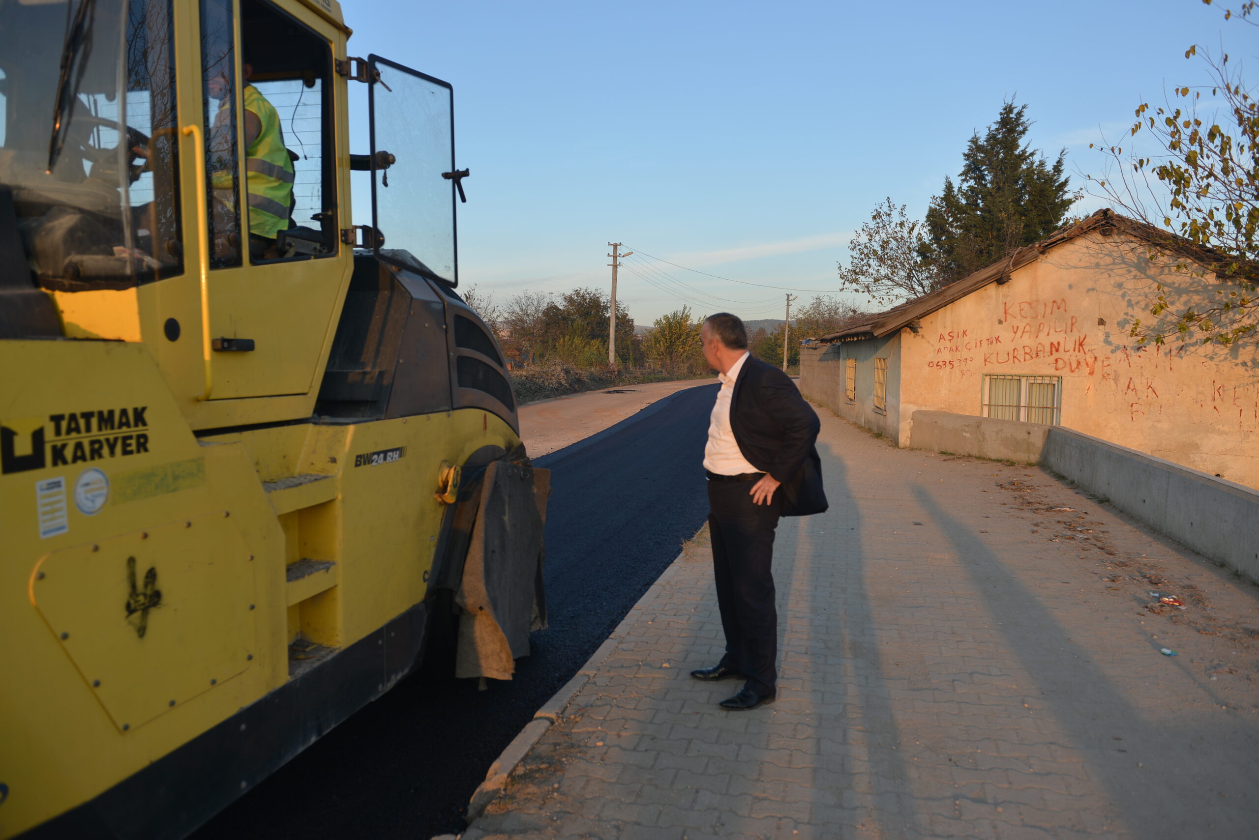 Şantiye yolu ve Şipali Mahallesi güzergahı asfaltlanıyor