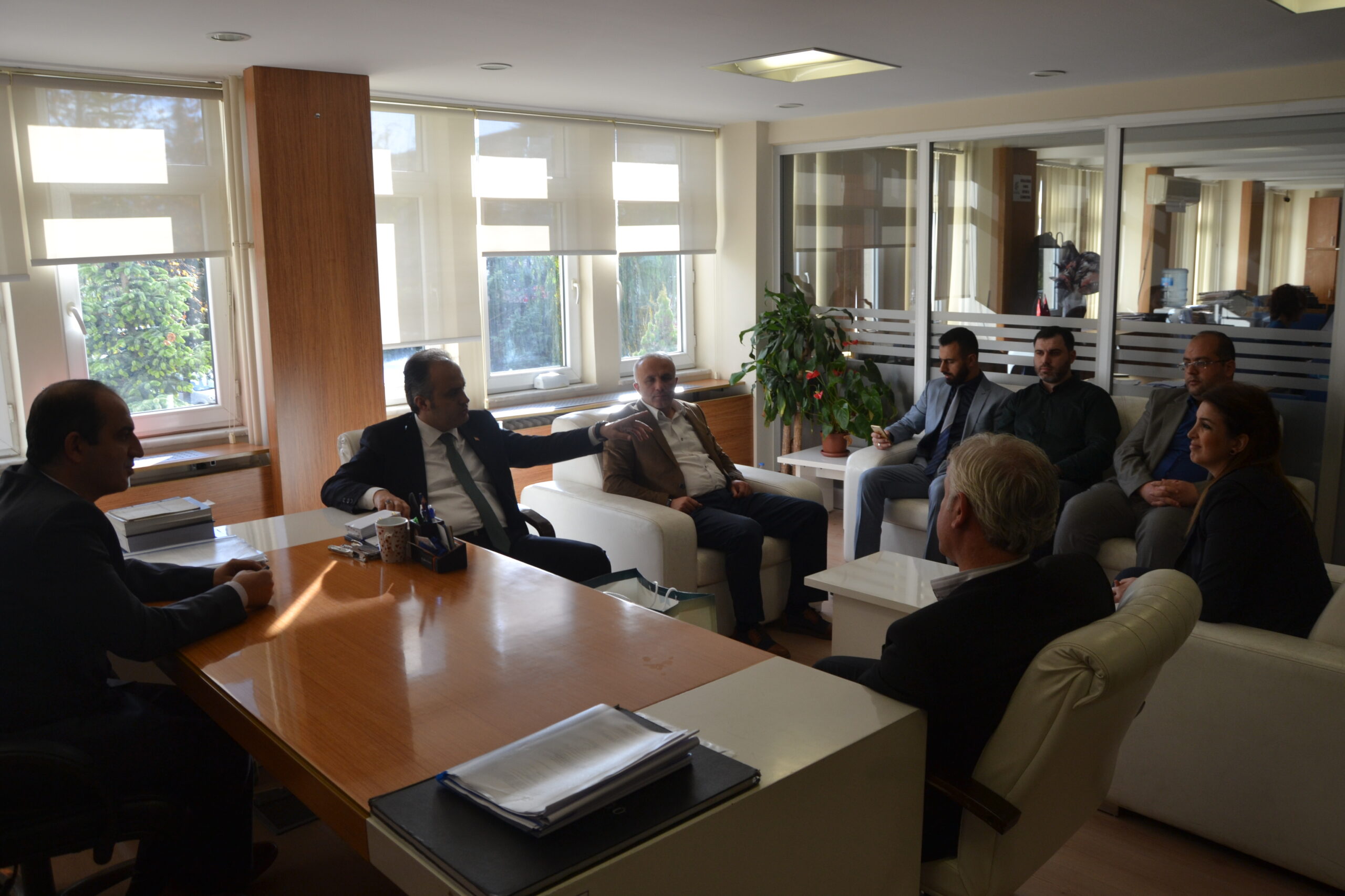 Aktaş’tan Kara’ya ziyaret