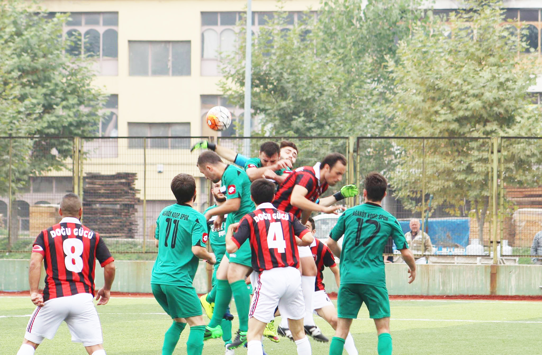 Doğugücünden Cezalara Tepki