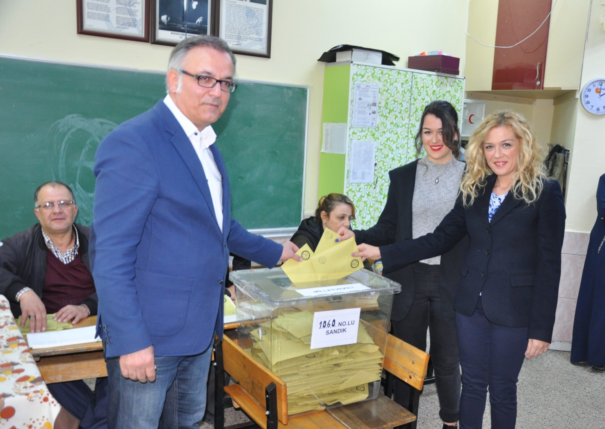 Seçim sonuçları ülkemize hayırlar getirsin