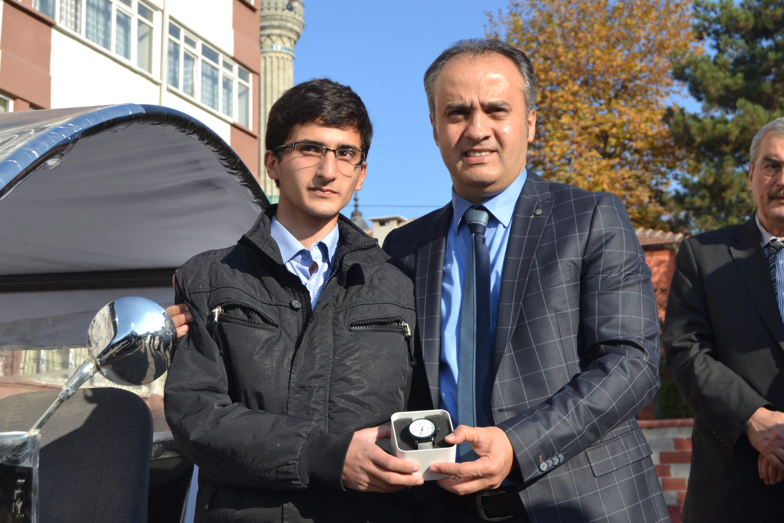 Aktaş’tan küçük mucide ziyaret