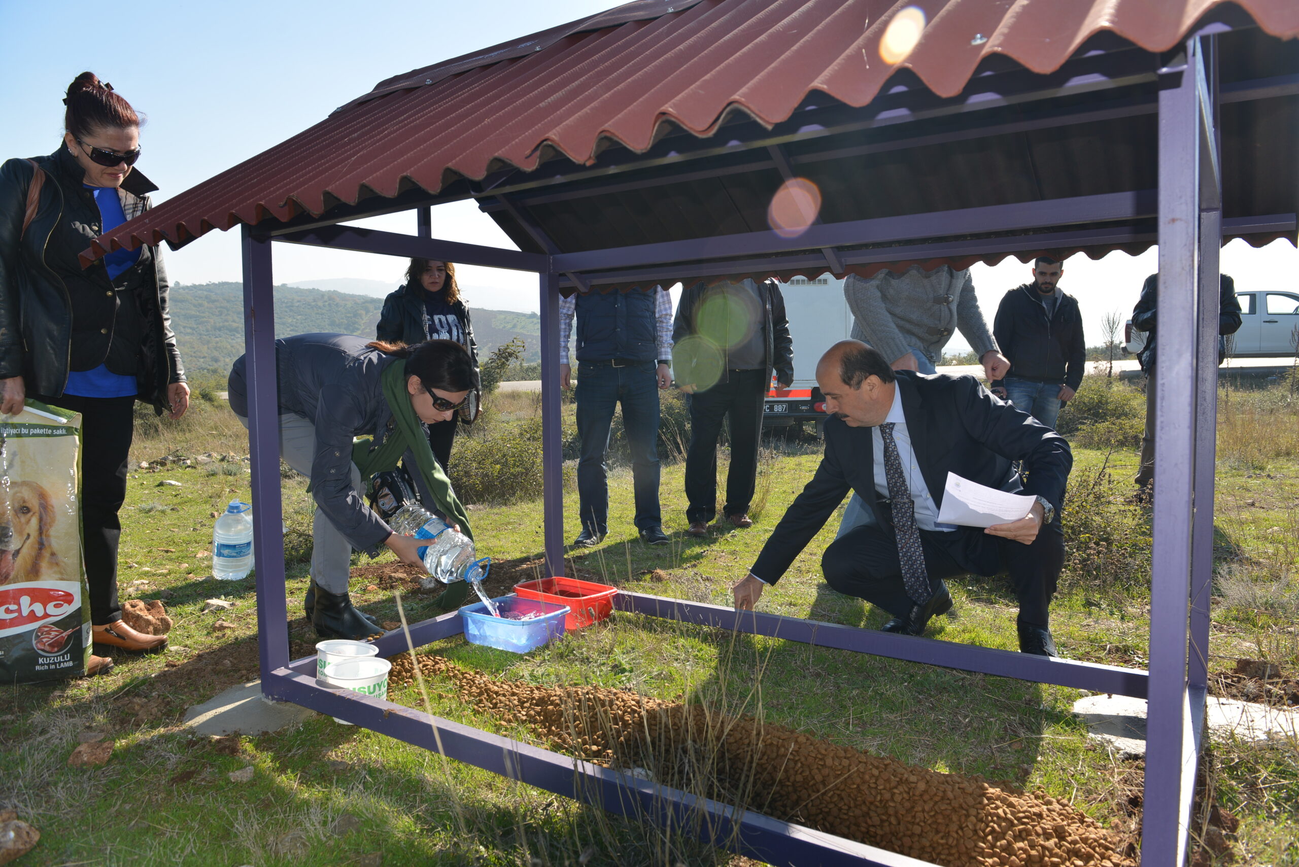 Sokak hayvanları beslenme odağı