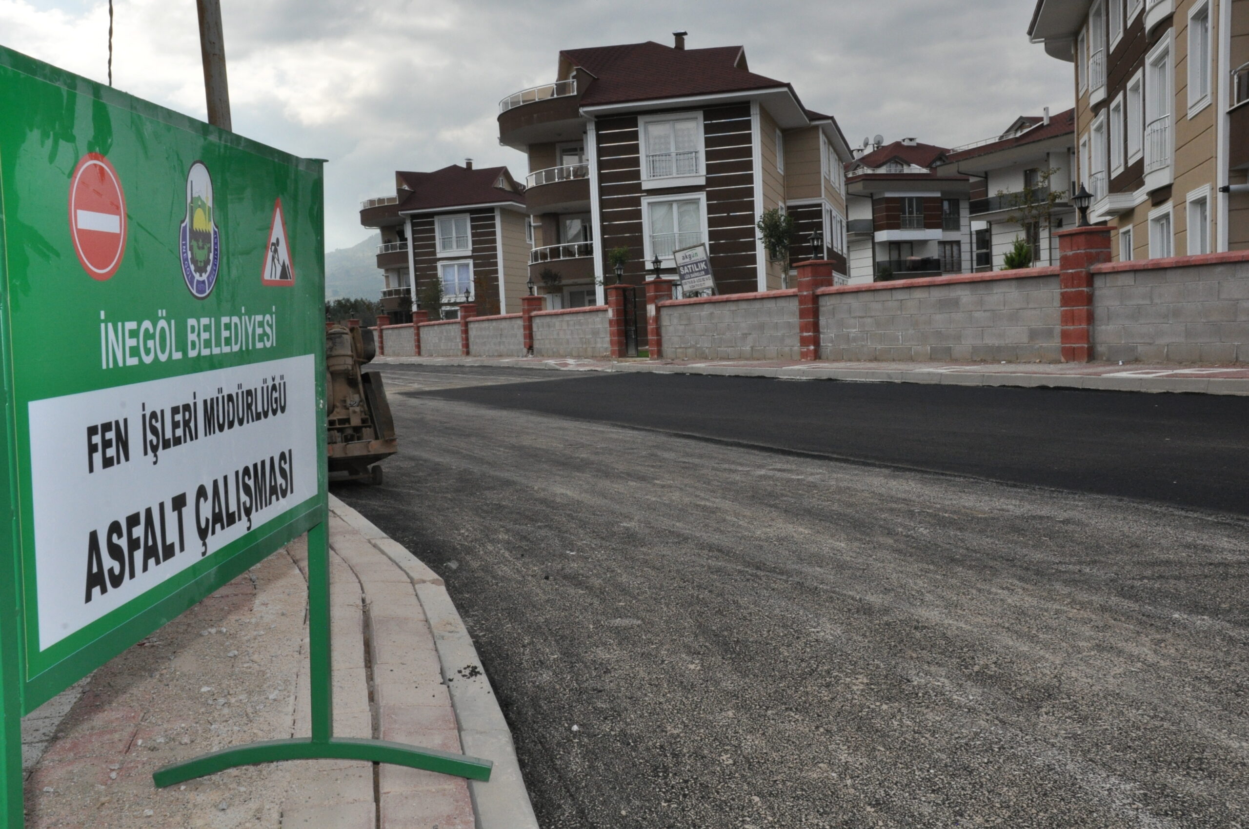 Asfaltlama işlemi devam