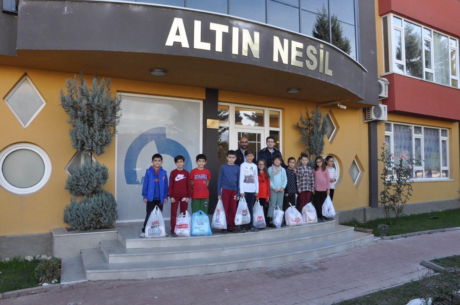 Altın Nesil’den Suriye’ye yardım eli