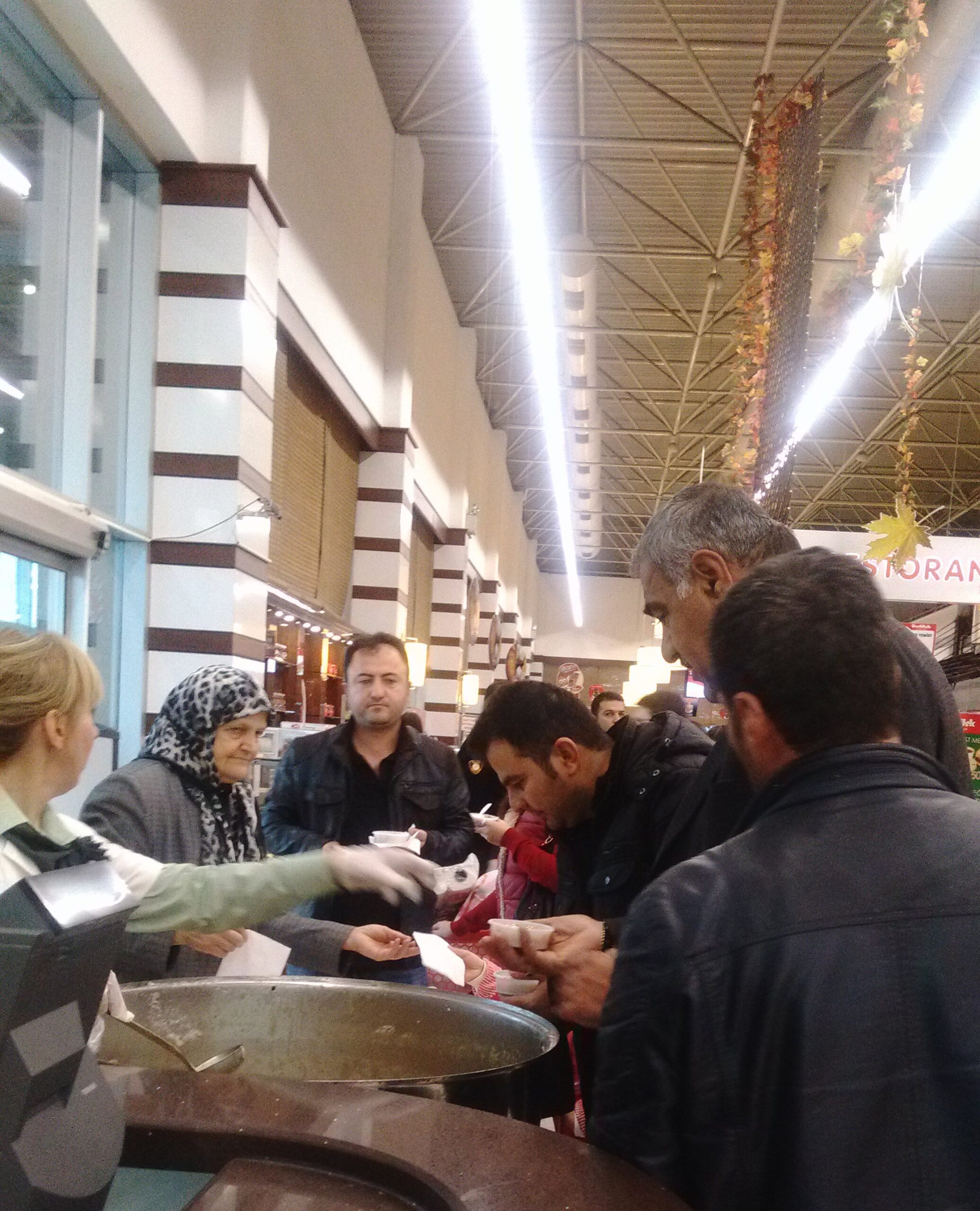 Özdilek geleneği bozmadı