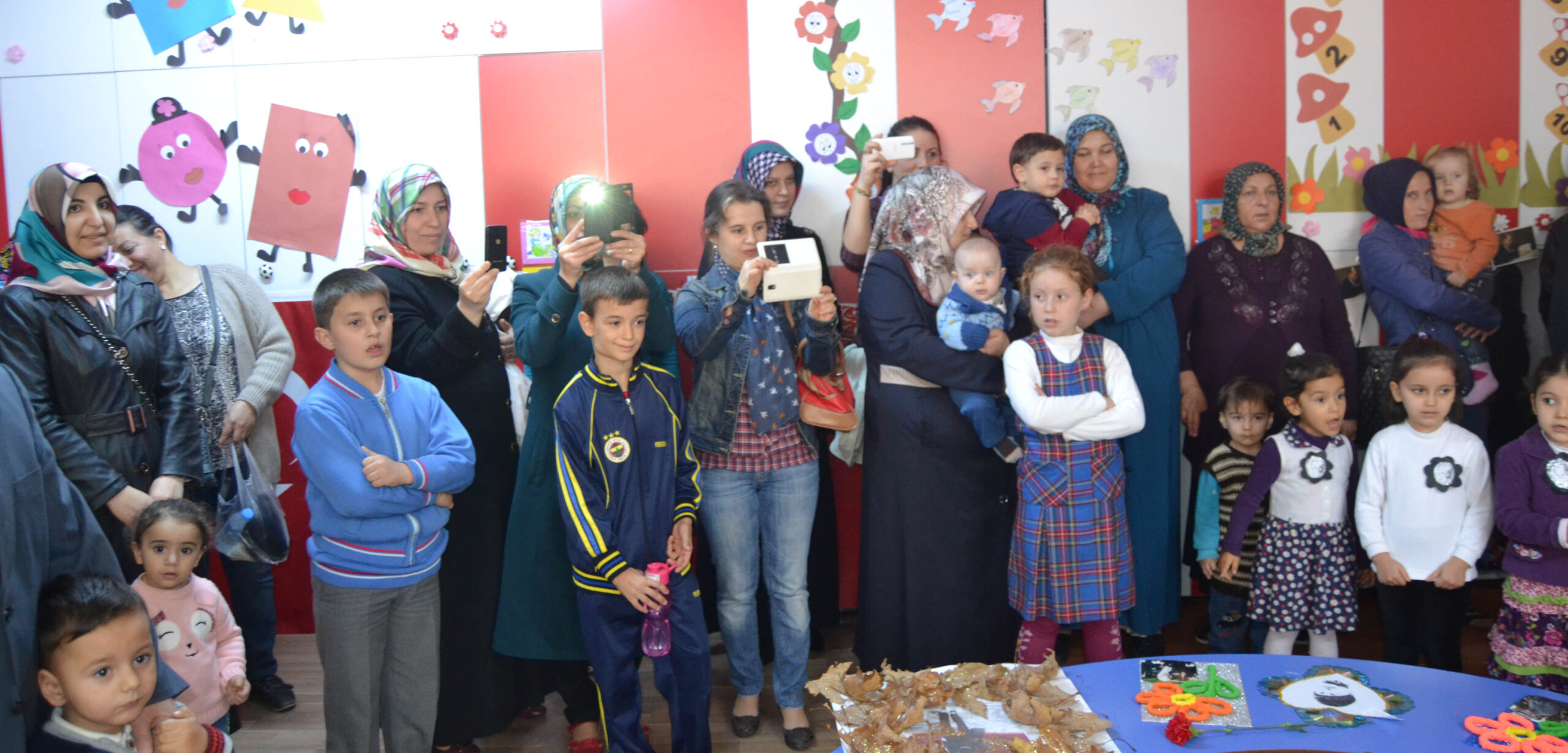 Miniklerden 10 Kasım sergisi