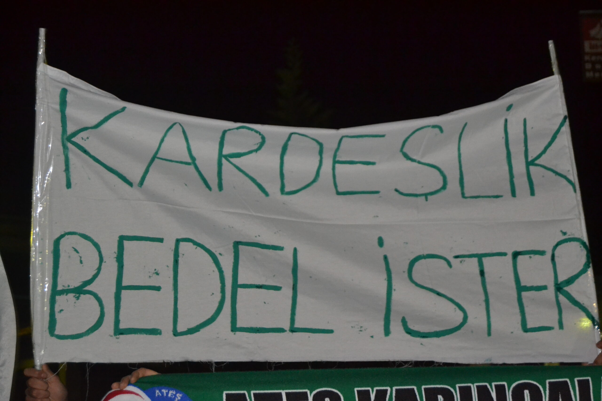 KARDEŞLİK BEDEL İSTER
