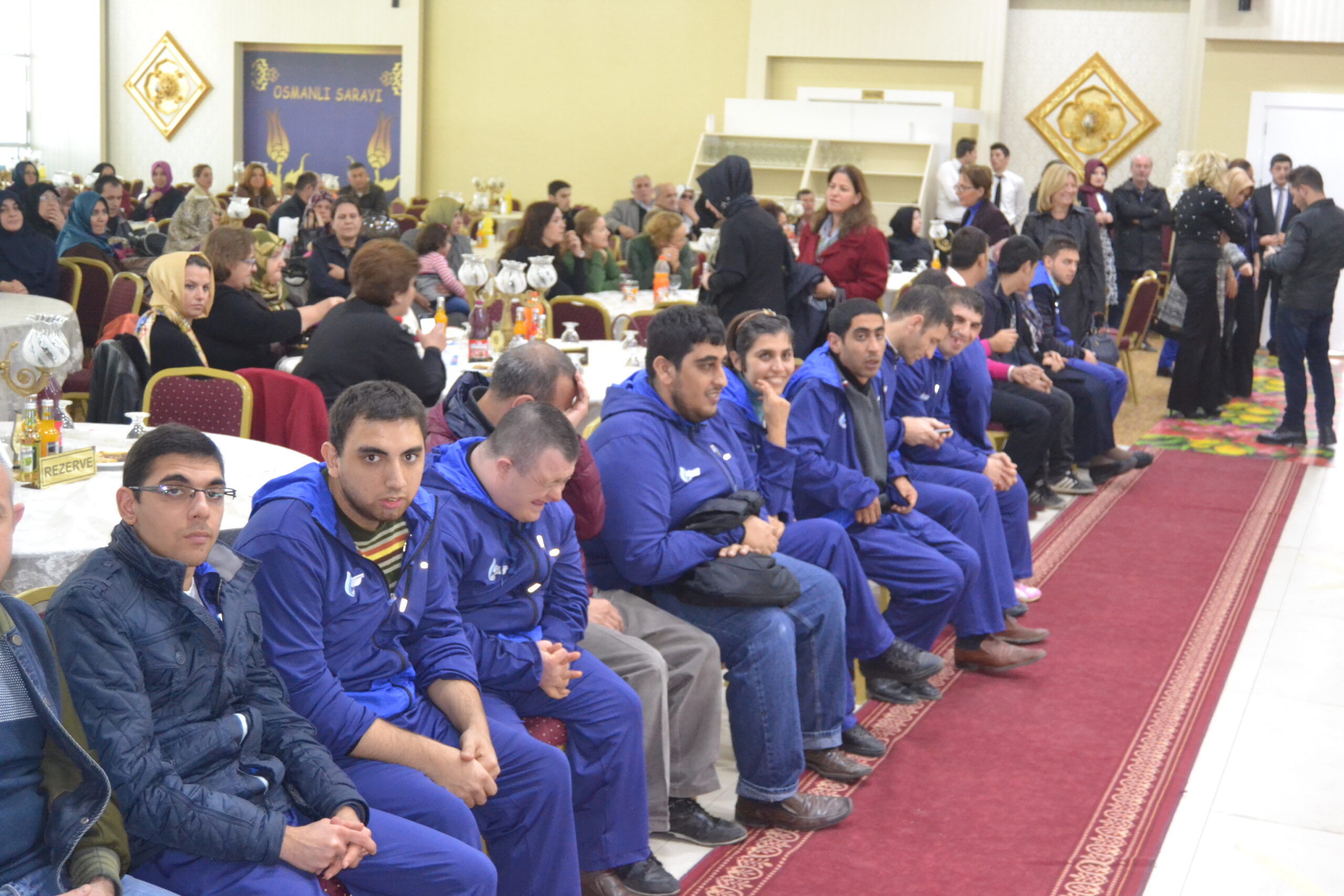 Kendi günlerinde doyasıya eğlendiler