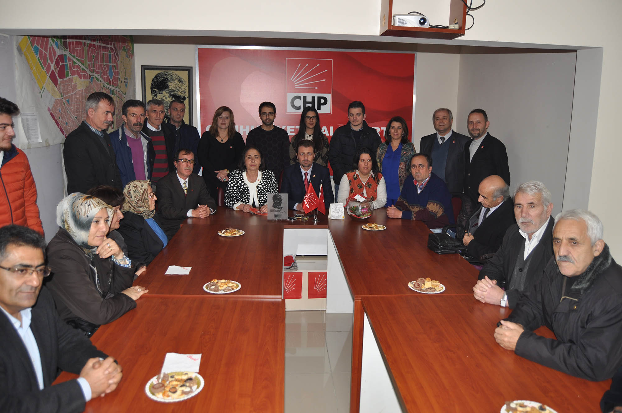 CHP’de devir teslim töreni