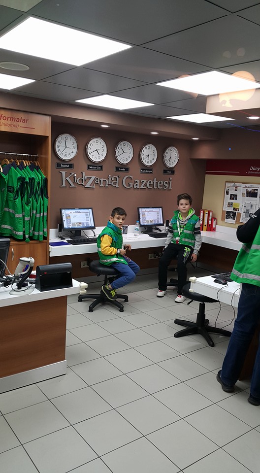 Kosova’lı öğrenciler Kidzania’ya gezdi