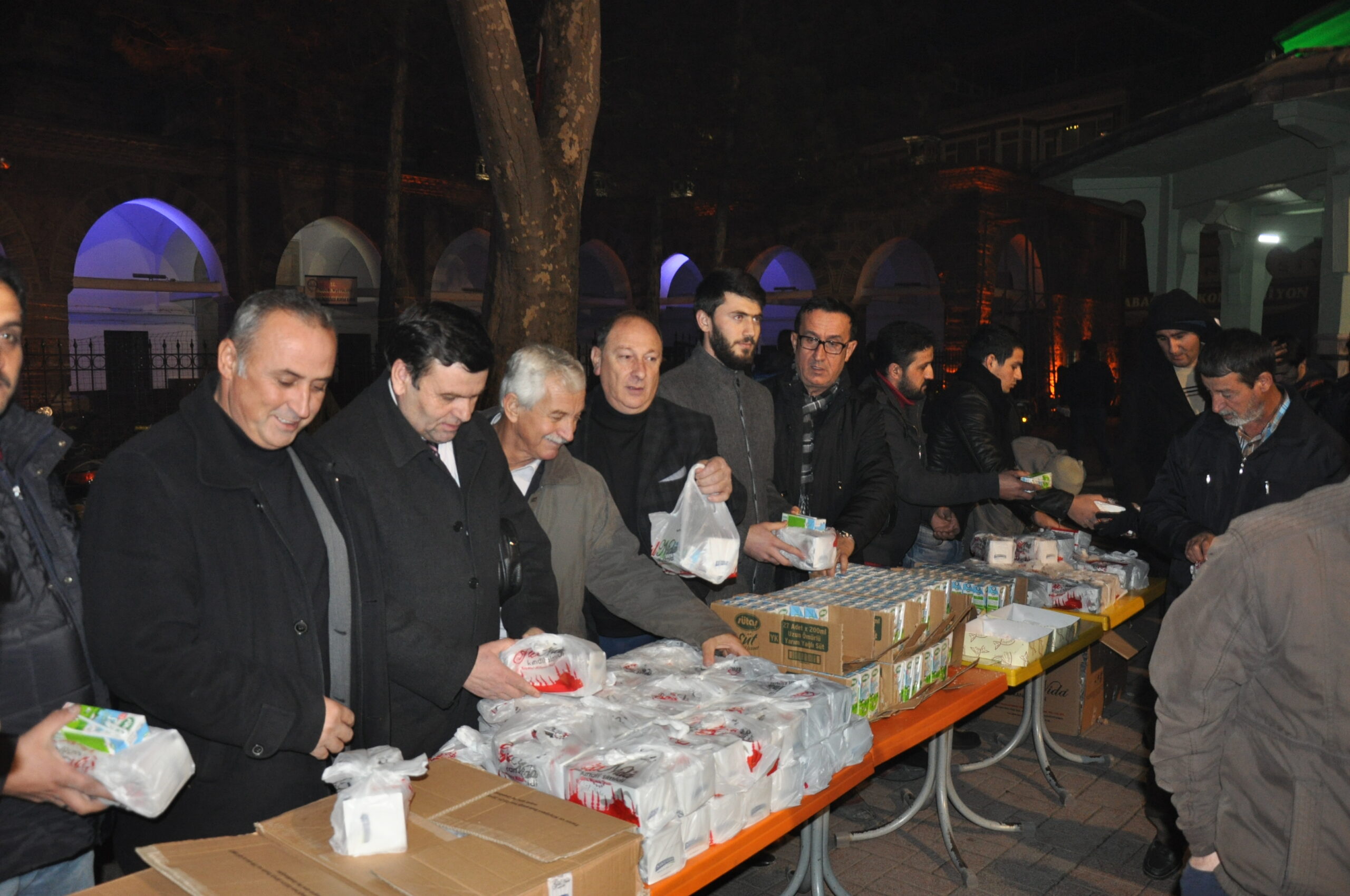 Tarım paydaşlarından Kandile özel süt ikramı