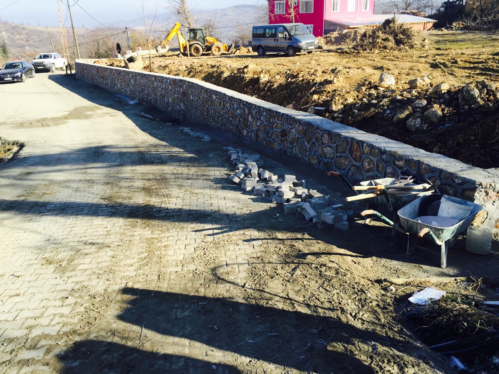 Kırsal mahallelerde hizmet devam ediyor