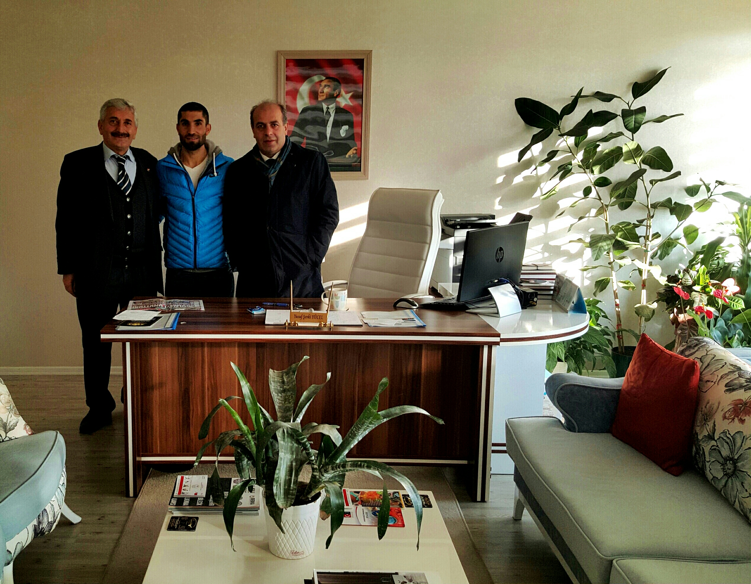 Şampiyon sporcudan Yücel’e ziyaret