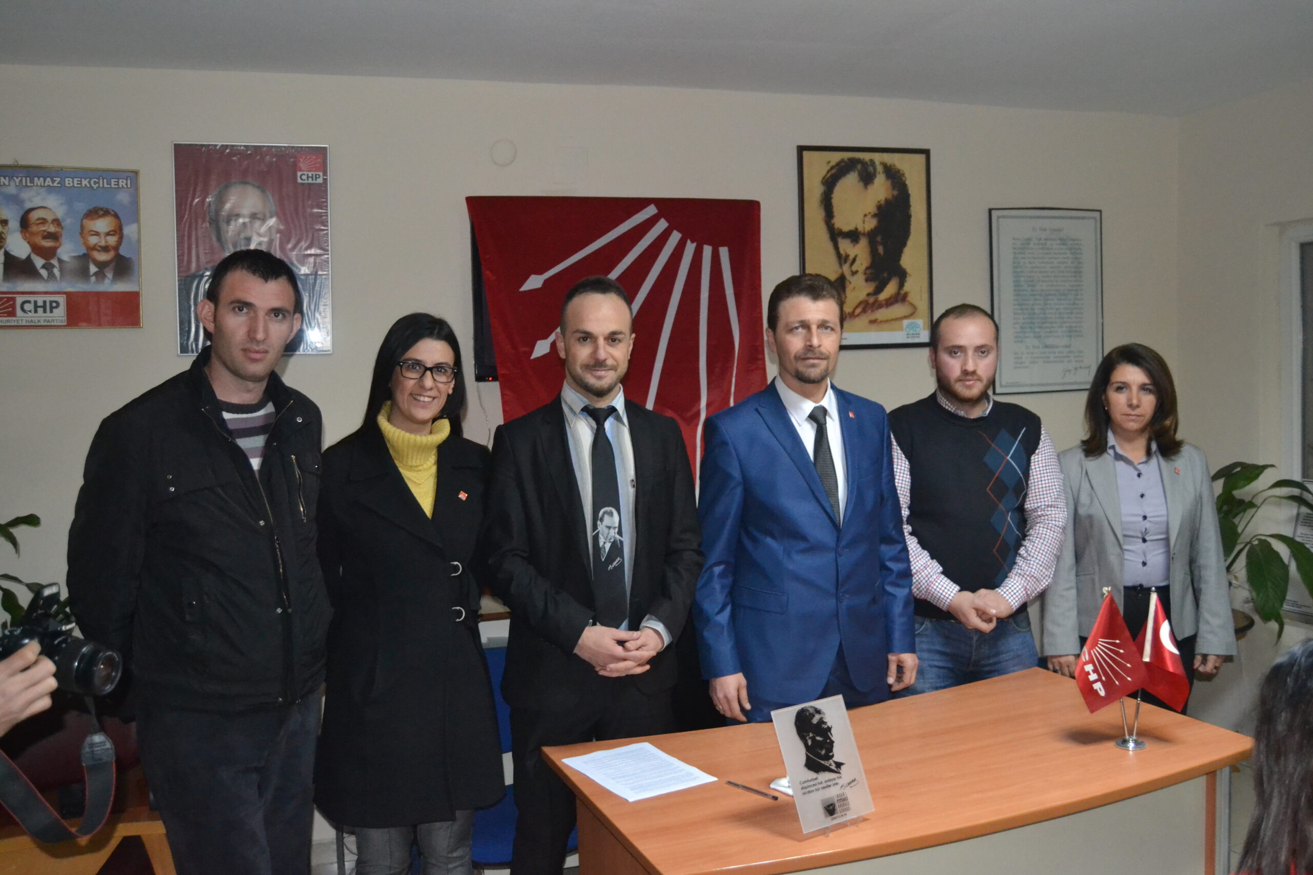 CHP’DE BAŞKANLIK YARIŞI KIZIŞTI