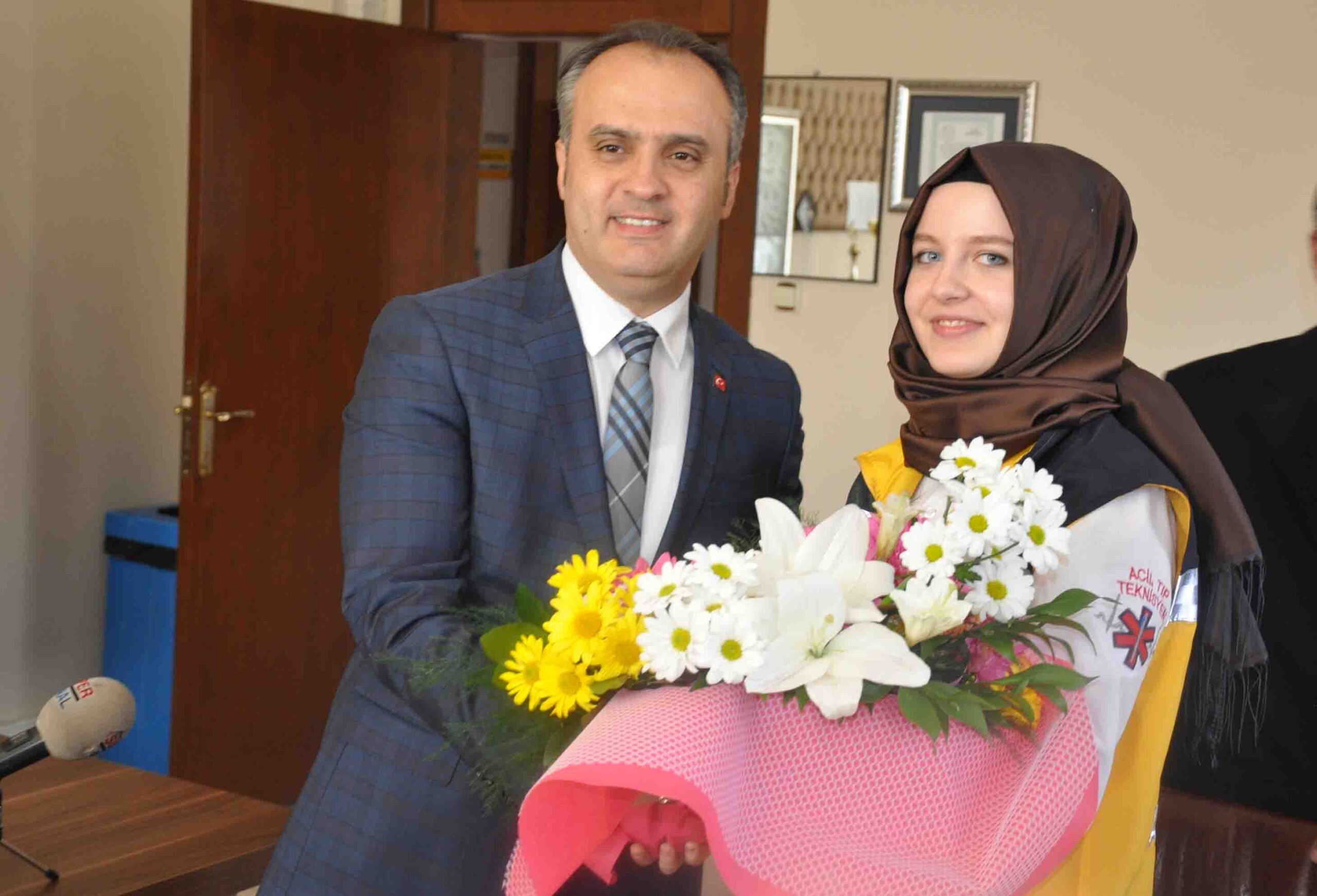 Aktaş’tan Türkiye 1.’sine ödül