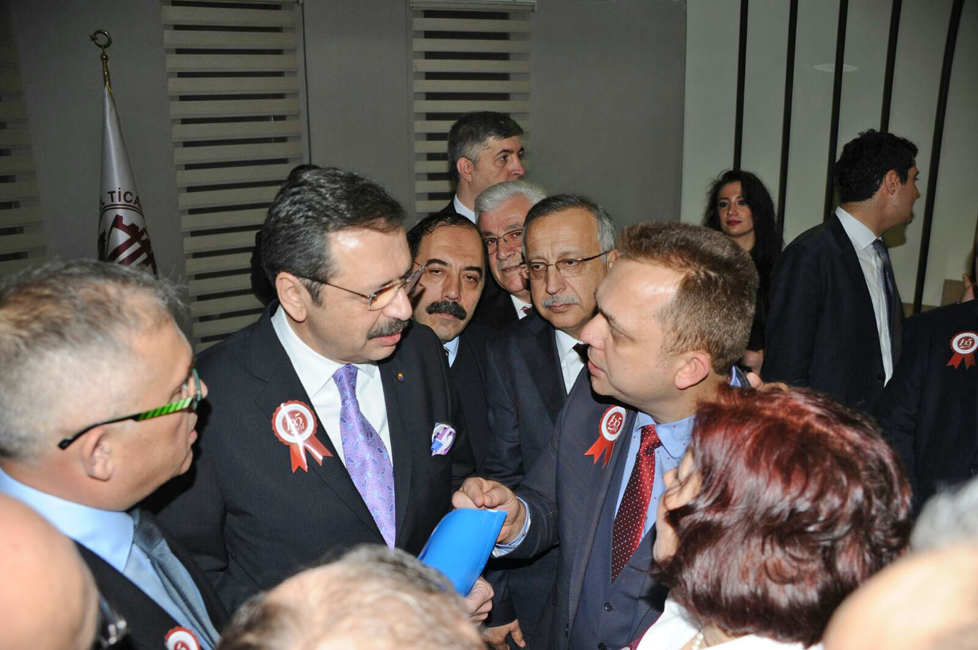 Hazine Müsteşarlığı, Sigorta Acenteleri Yönetmeliği’nde, acenteler lehine düzenlemeler yaptı.  Sigorta acenteleri rahat bir nefes aldı