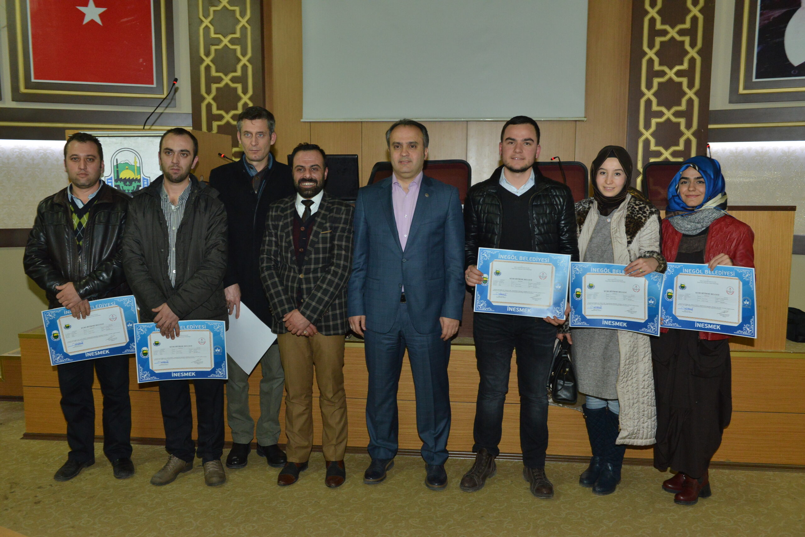İNESMEK ara sertifikalarını dağıttı