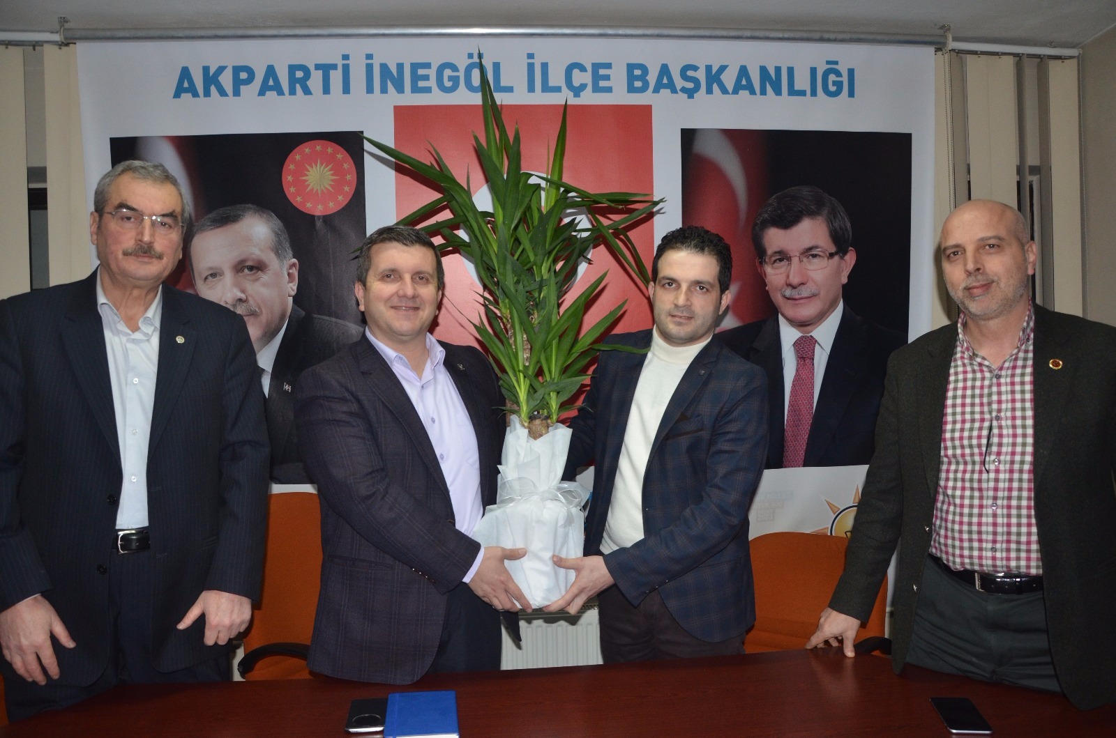 Kafkaslar siyasileri ziyaret etti