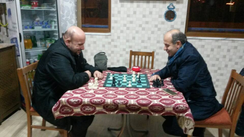 Satranç faaliyetleri sürüyor