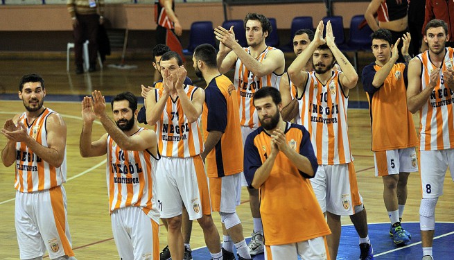 Belediyespor namağlup lider