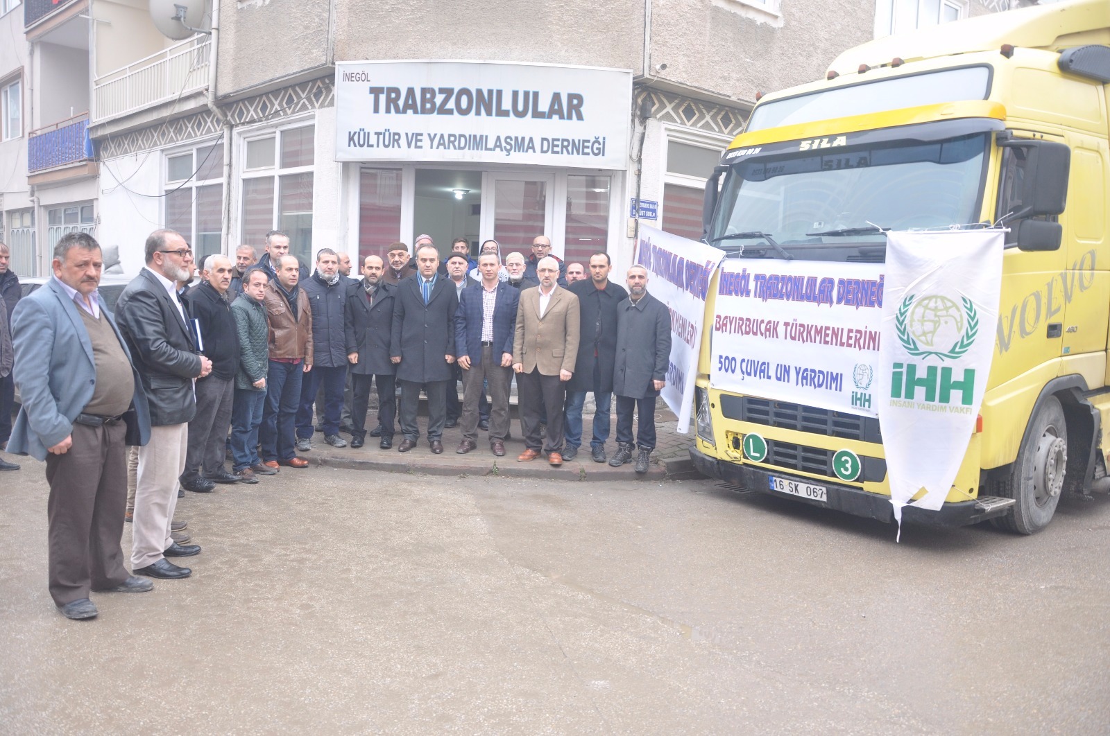 Trabzonlular Türkmenleri unutmadı