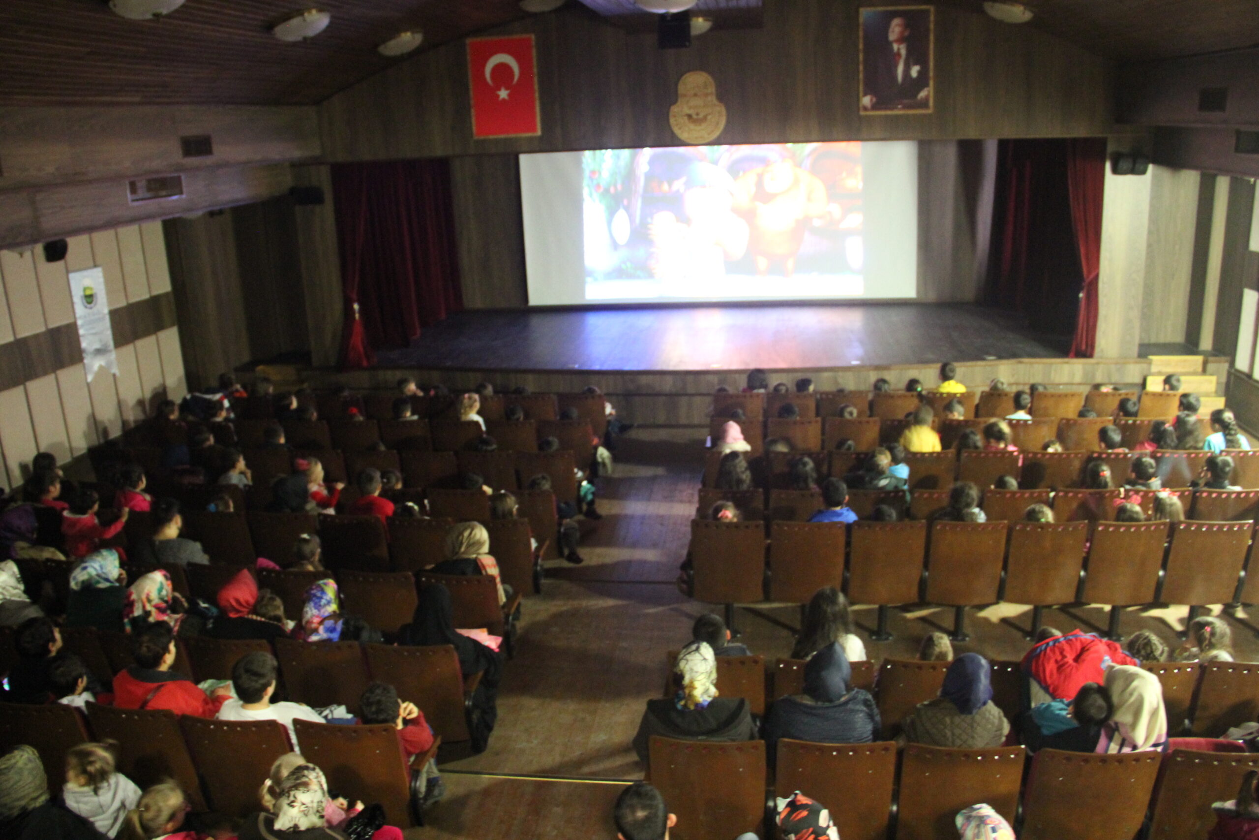 Yugo ve Lala çocukların beğenisini kazandı