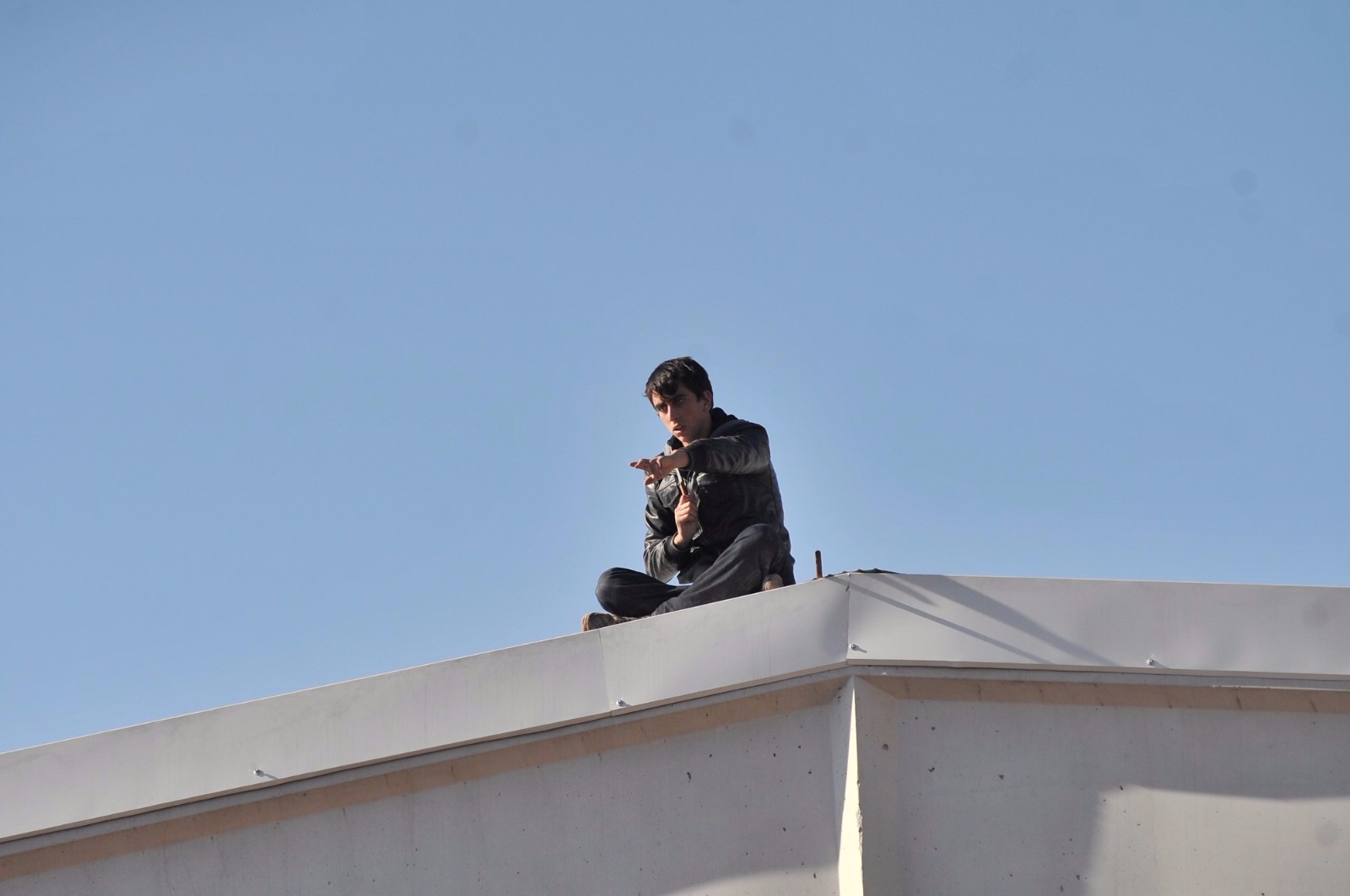 Sürekli bunu yapıyor!