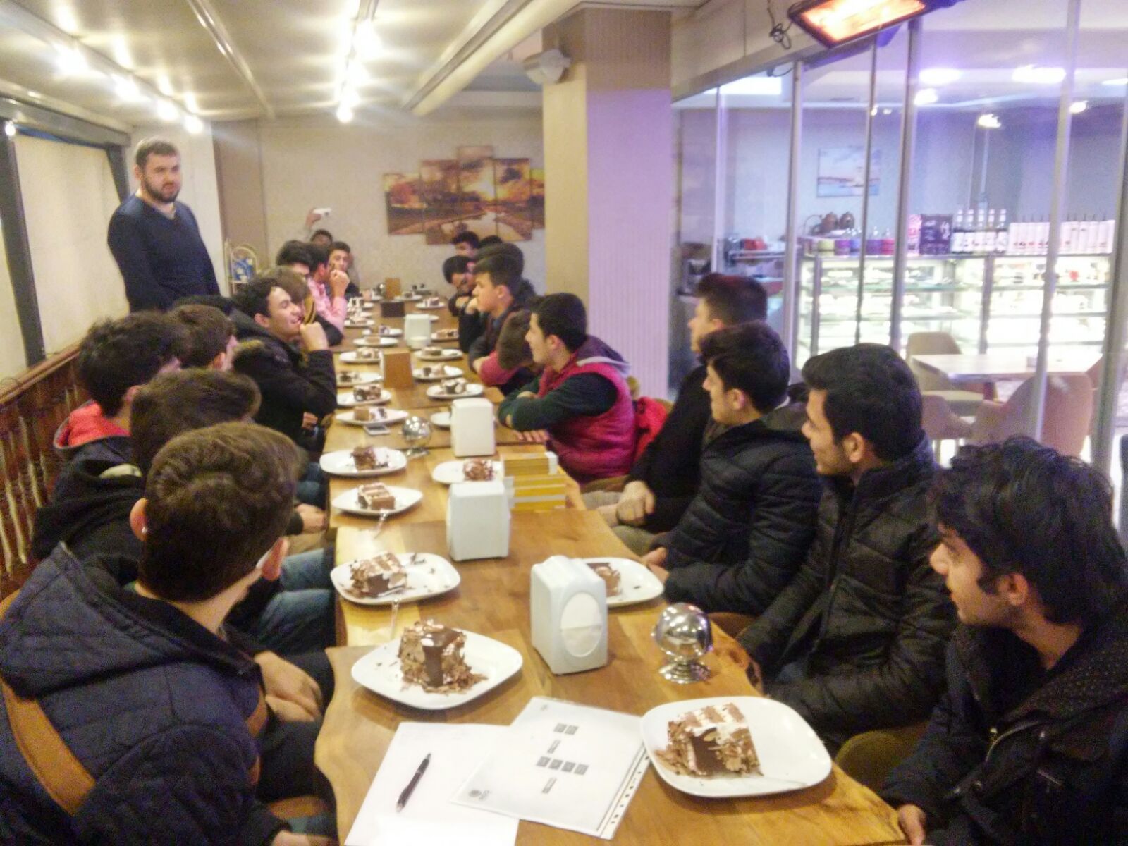 AGD’li gençlerden anlamlı istişare