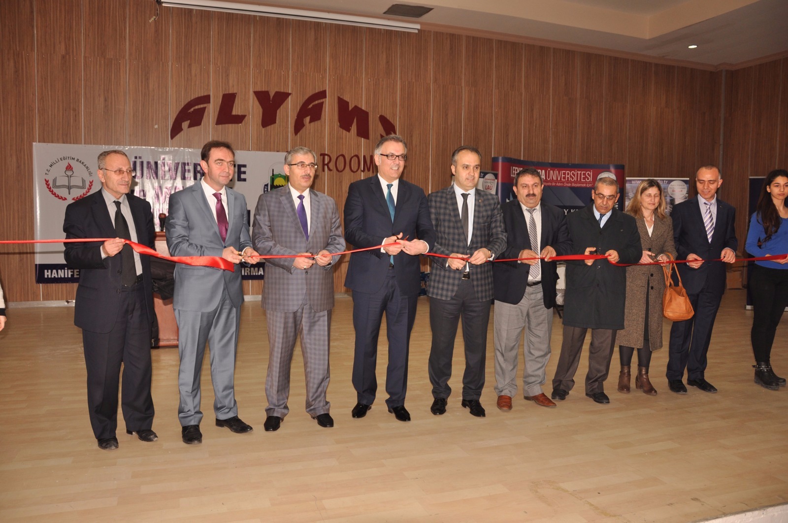 Üniversite Ve Meslek Tanıtım Fuarı İkinci Kez Öğrenciler İçin Açıldı