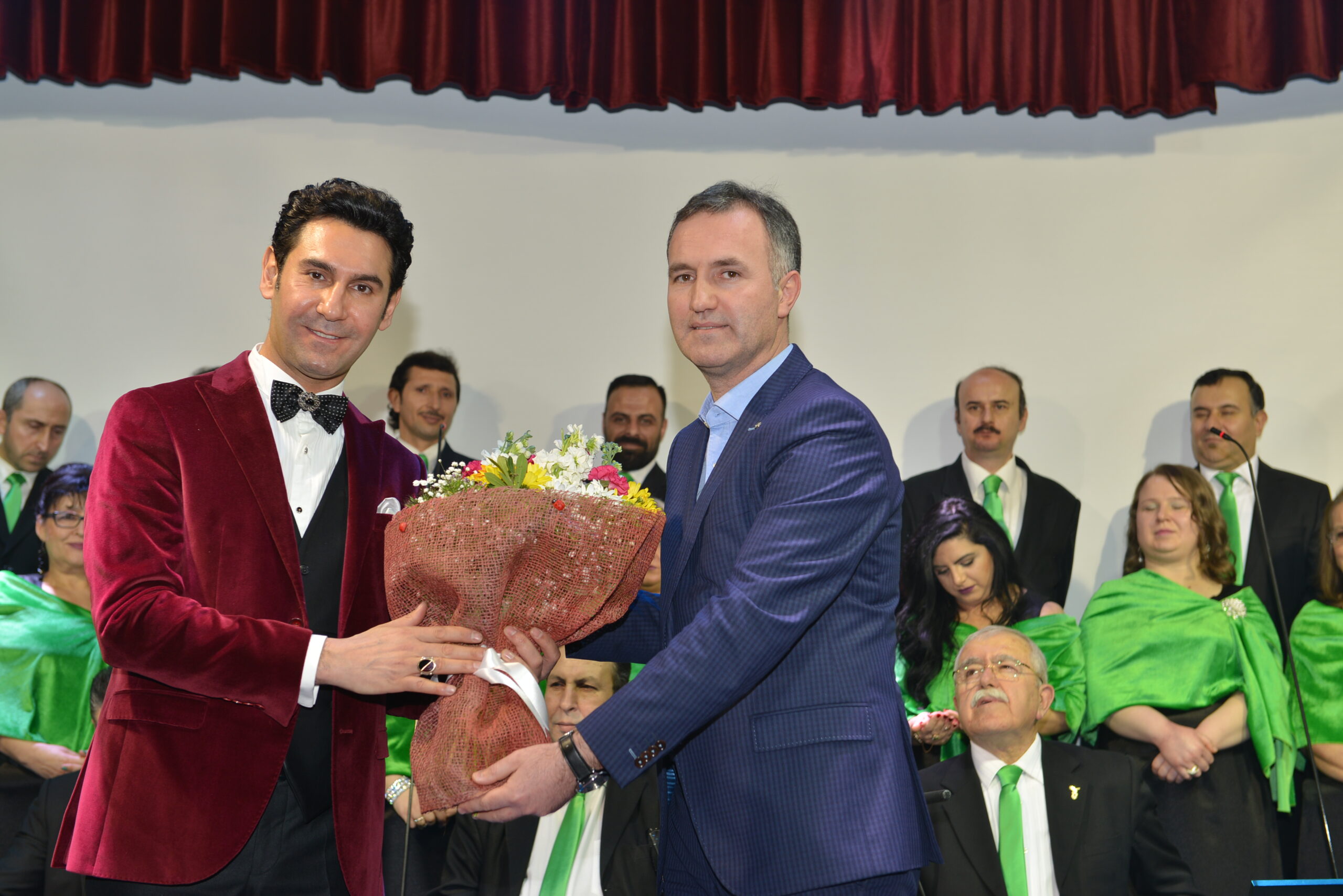 Bahadır Özüşen, dinleyenleri mest etti