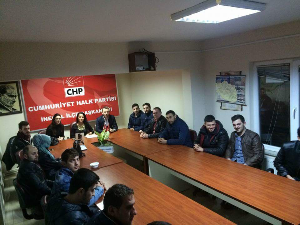 Manav gençlerden CHP’ye ziyaret