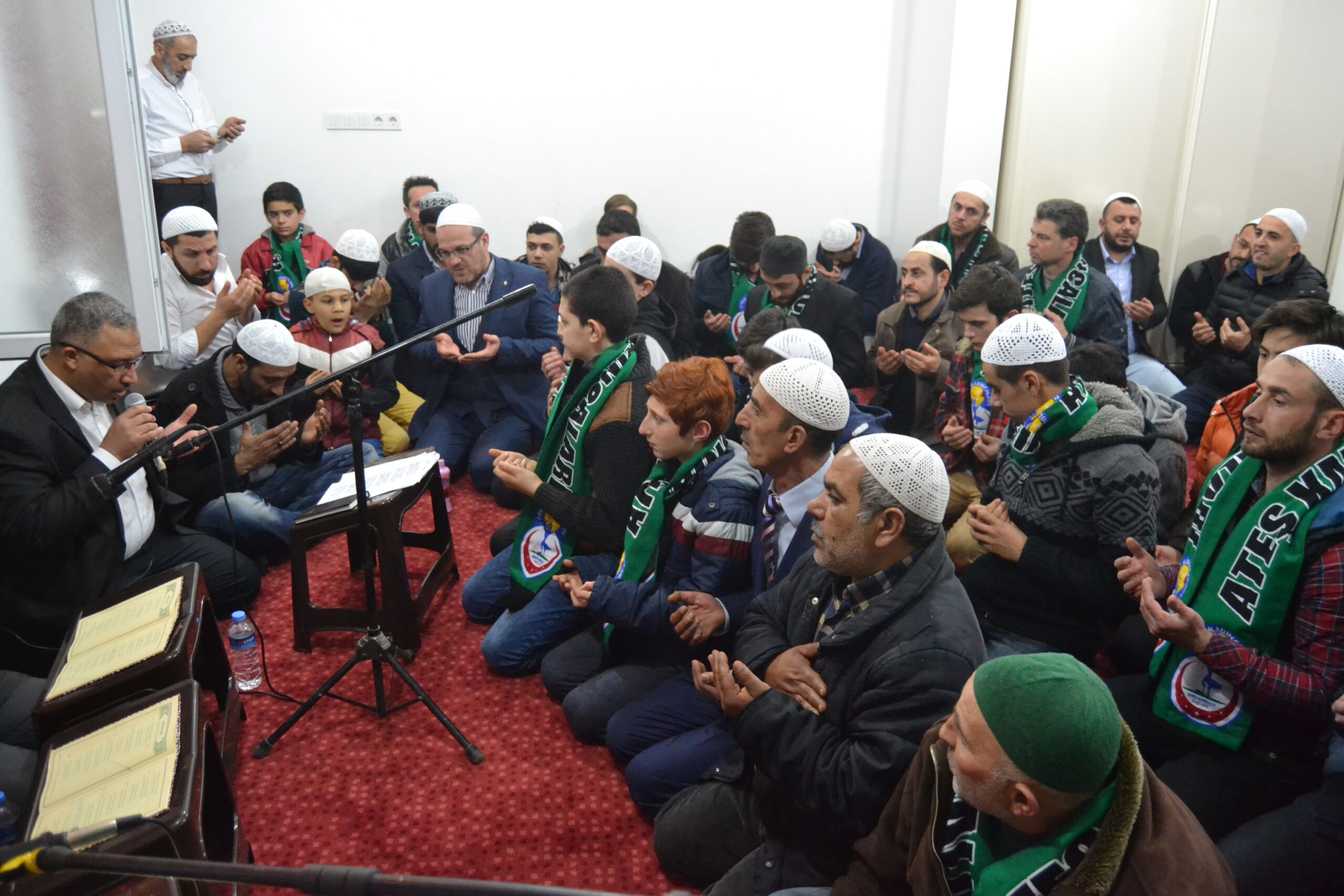 Romanlardan güvenlik güçlerine dua