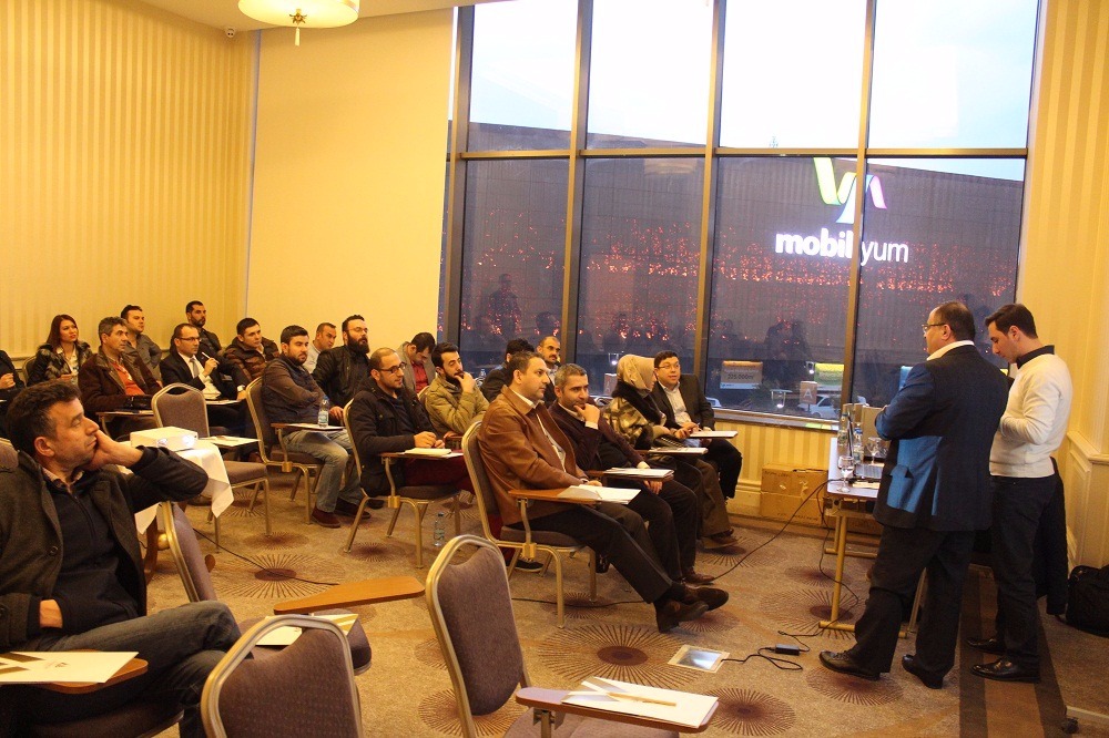 Mobilyacılara “Titus” Semineri